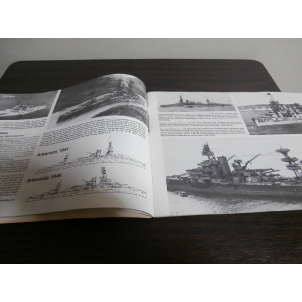 画像2: U.S.BATTLESHIPS in action part1、part2　の2冊（米戦艦写真集） (2)